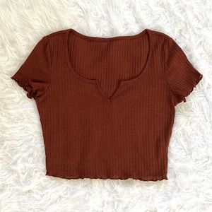 rusty brown lettuce trim crop tee